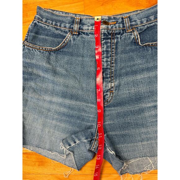 Vintage Brittania Jean Shorts Cutoffs, Medium Wash, Waist 26", 80s 90s Denim - Picture 8 of 9